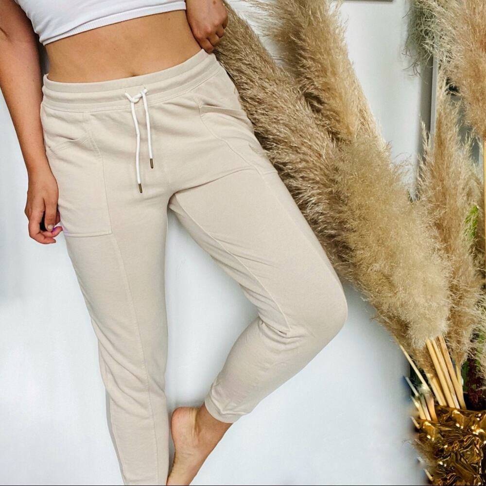 OLD NAVY Cream Beige Sweatpants Joggers Pants M Sweats Lounge Gym Athleisure M